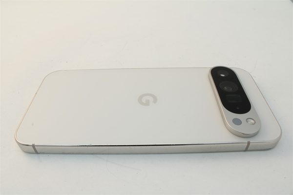 Pixel 9 Pro XL in White, cosmetic grade B