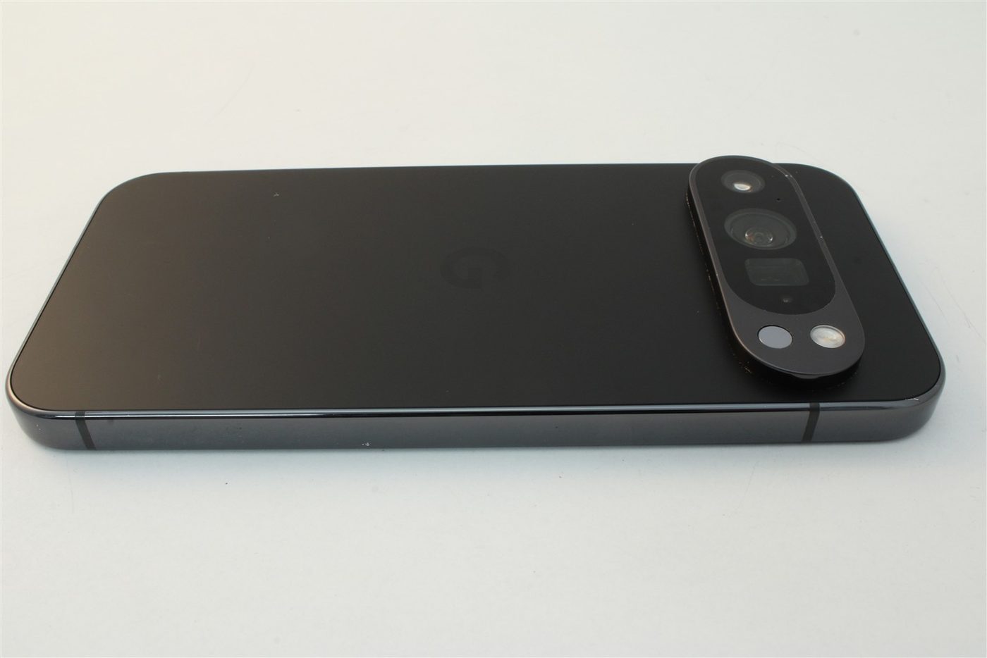 Pixel 9 Pro in Black