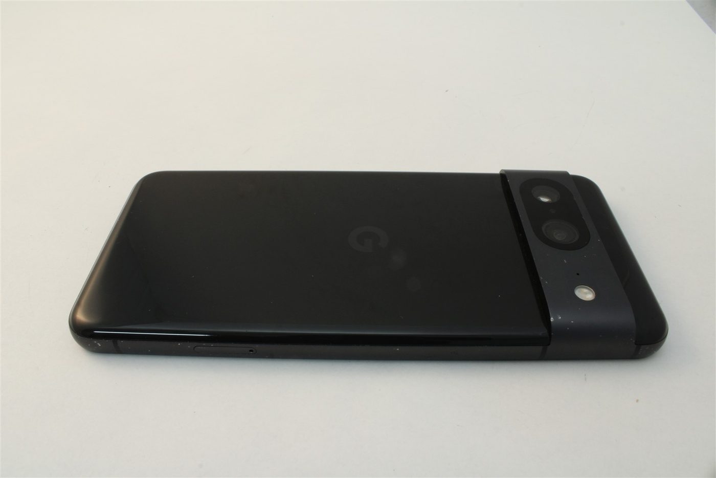 Pixel 8 in Black