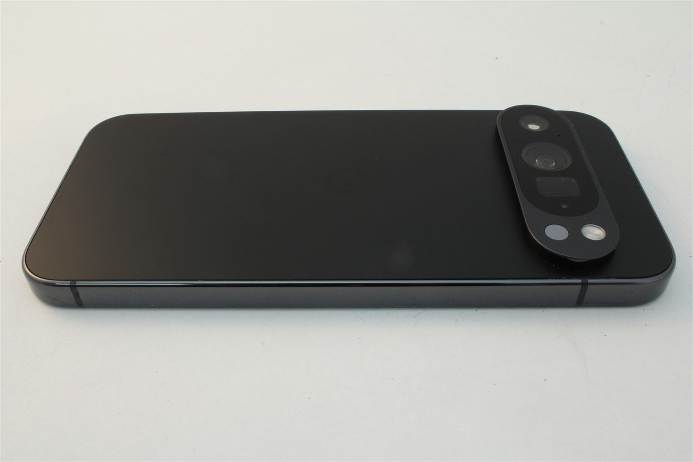 Pixel 9 Pro in Black
