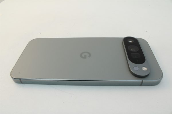 Pixel 9 Pro XL in Green, cosmetic grade A