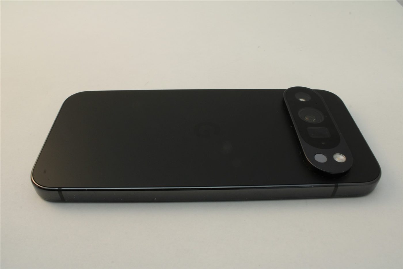 Pixel 9 Pro in Black
