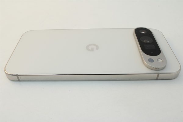 Pixel 9 Pro XL in White, cosmetic grade B