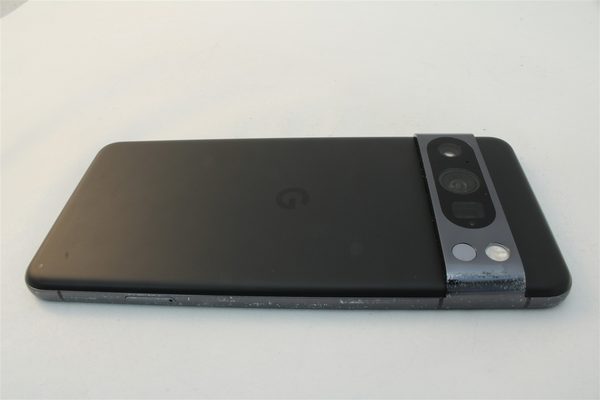 Pixel 8 Pro in Black, cosmetic grade A