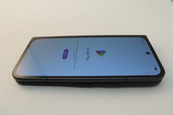 Pixel 9 Pro Fold in Black, cosmetic grade A