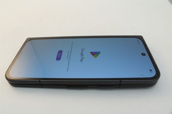 Pixel 9 Pro Fold in Black, cosmetic grade B