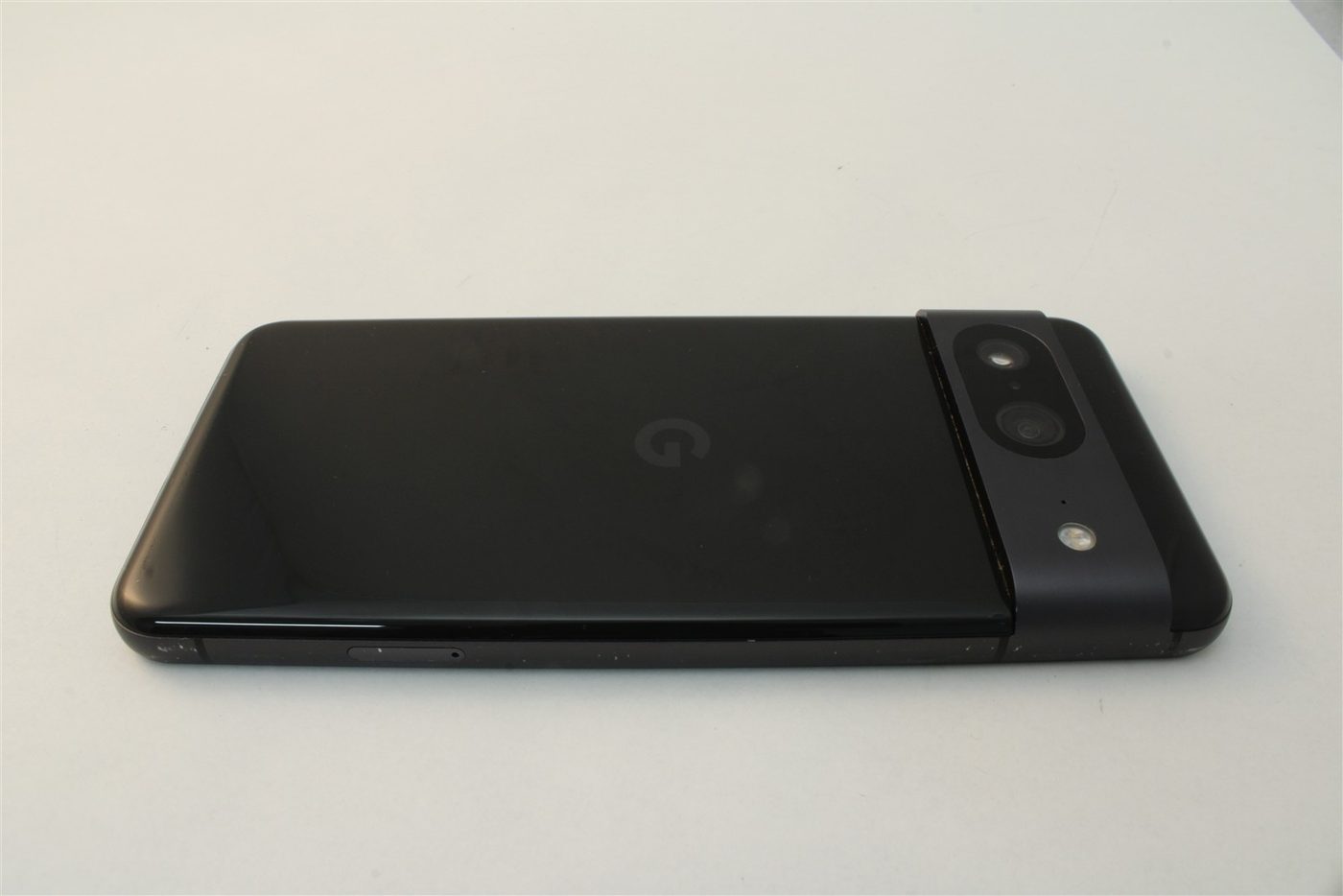 Pixel 8 in Black