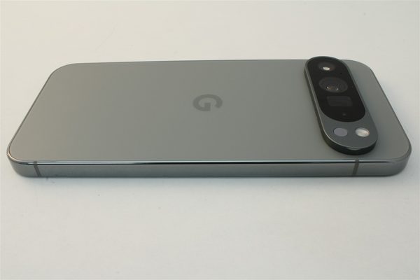 Pixel 9 Pro XL in Green, cosmetic grade A