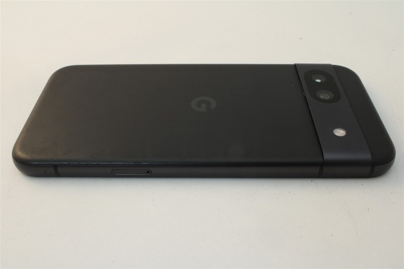 Pixel 8a in Black