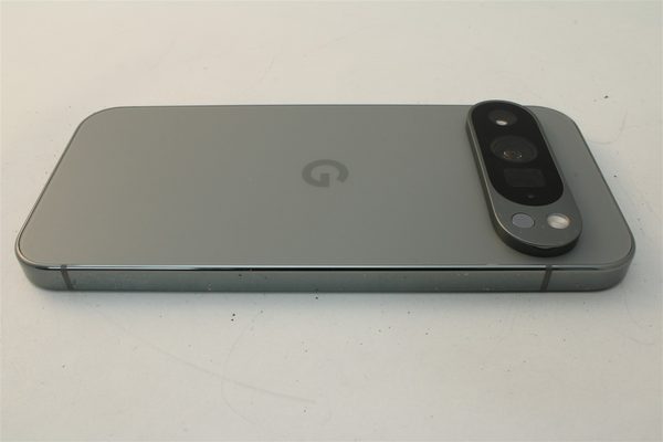 Pixel 9 Pro in Green, cosmetic grade B