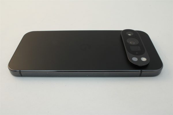 Pixel 9 Pro in Black, cosmetic grade B