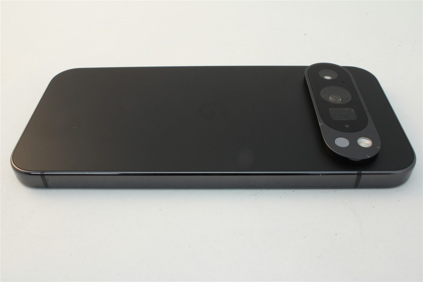 Pixel 9 Pro in Black