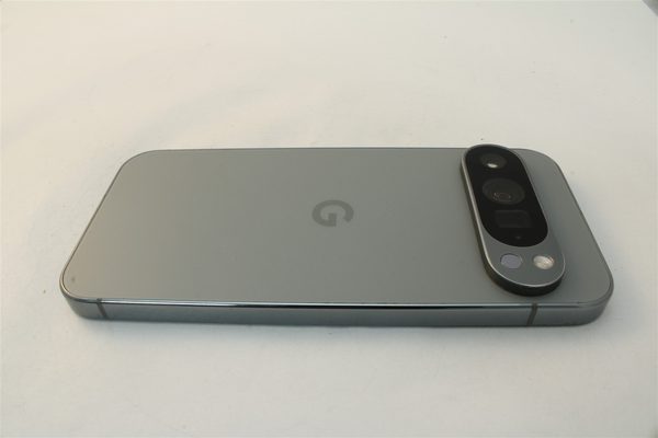 Pixel 9 Pro in Green, cosmetic grade B