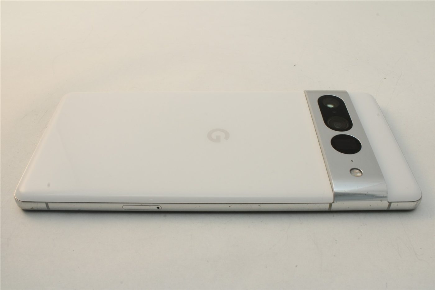 Pixel 7 Pro in White