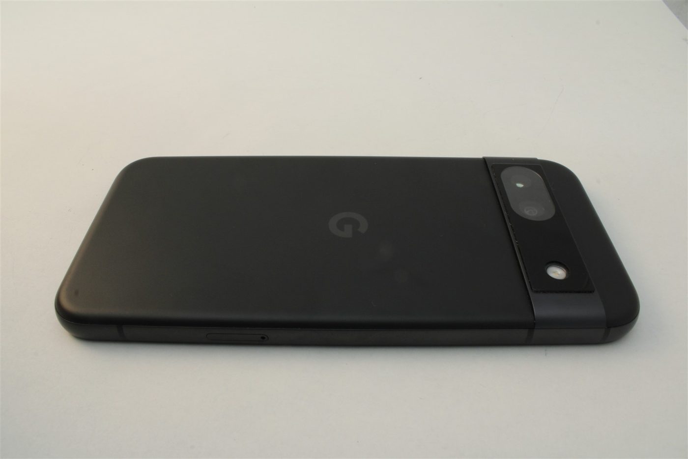 Pixel 8a in Black