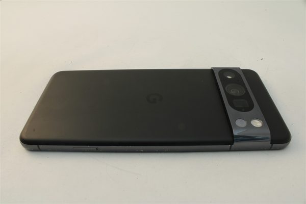 Pixel 8 Pro in Black, cosmetic grade A