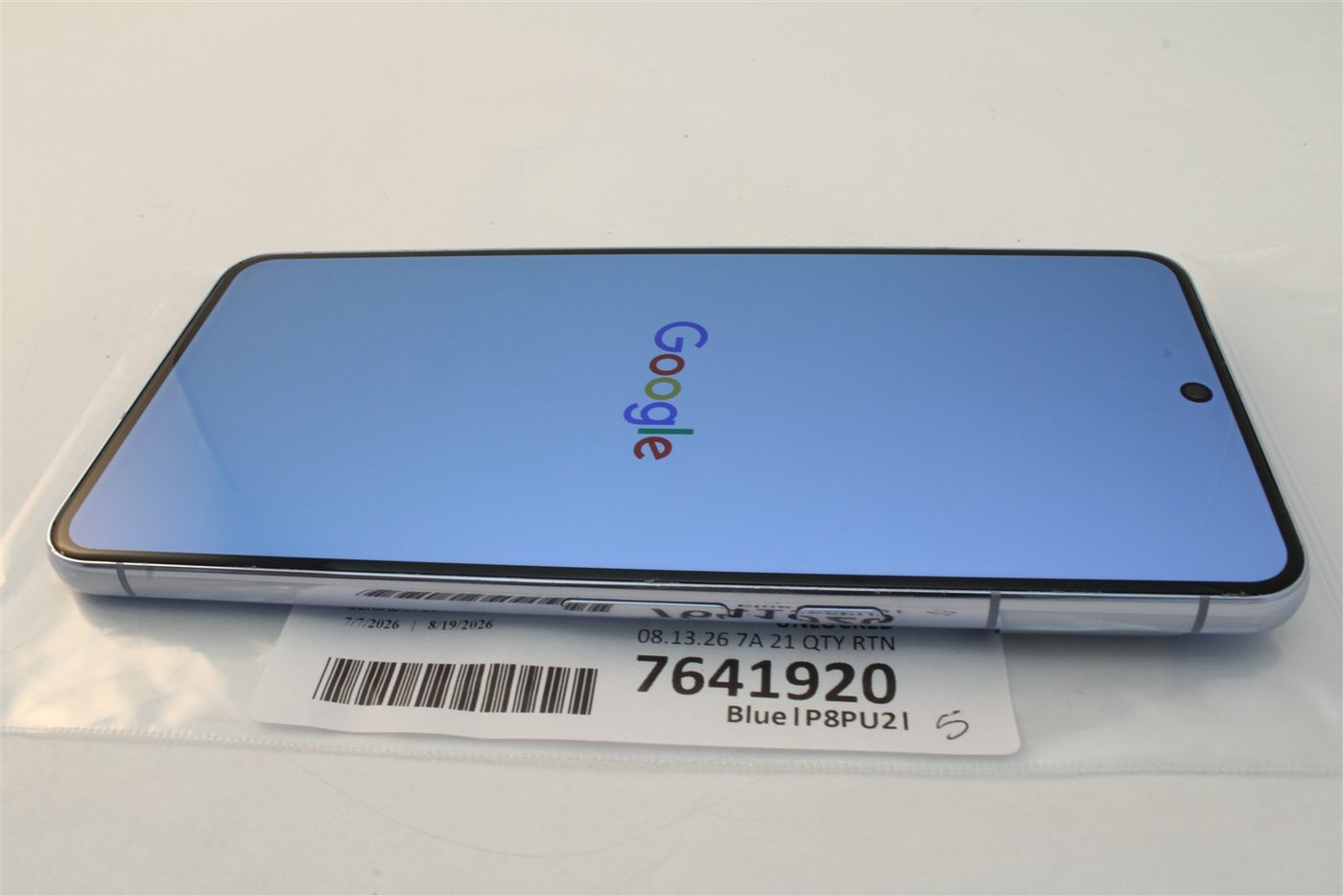 Pixel 8 Pro in Blue