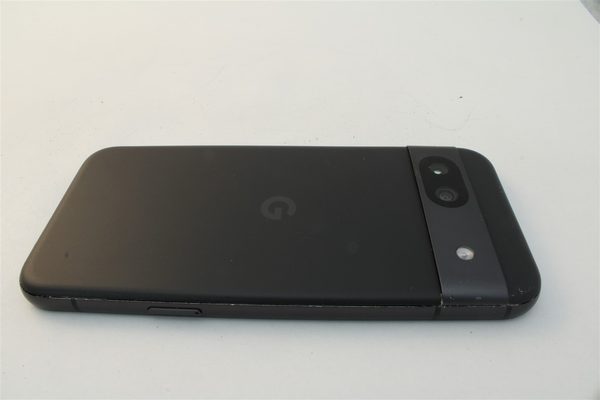 Pixel 8a in Black, cosmetic grade C