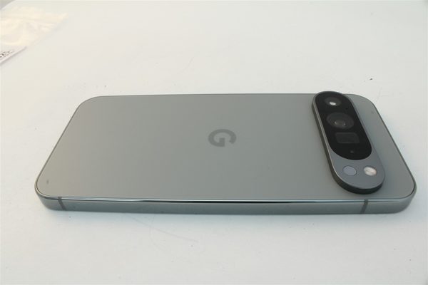 Pixel 9 Pro XL in Green, cosmetic grade A