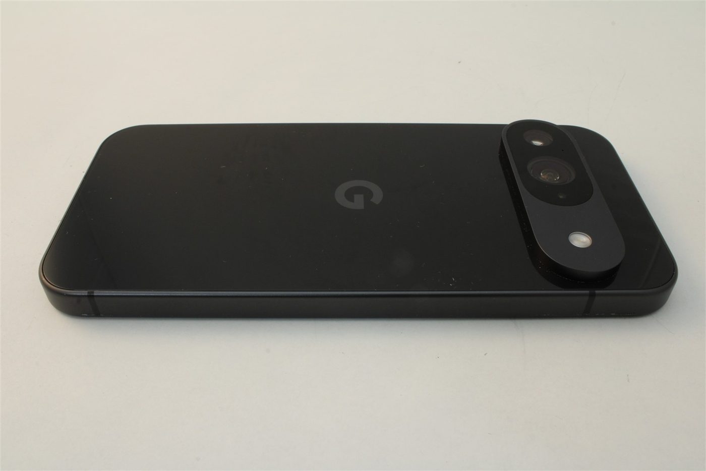 Pixel 9 in Black