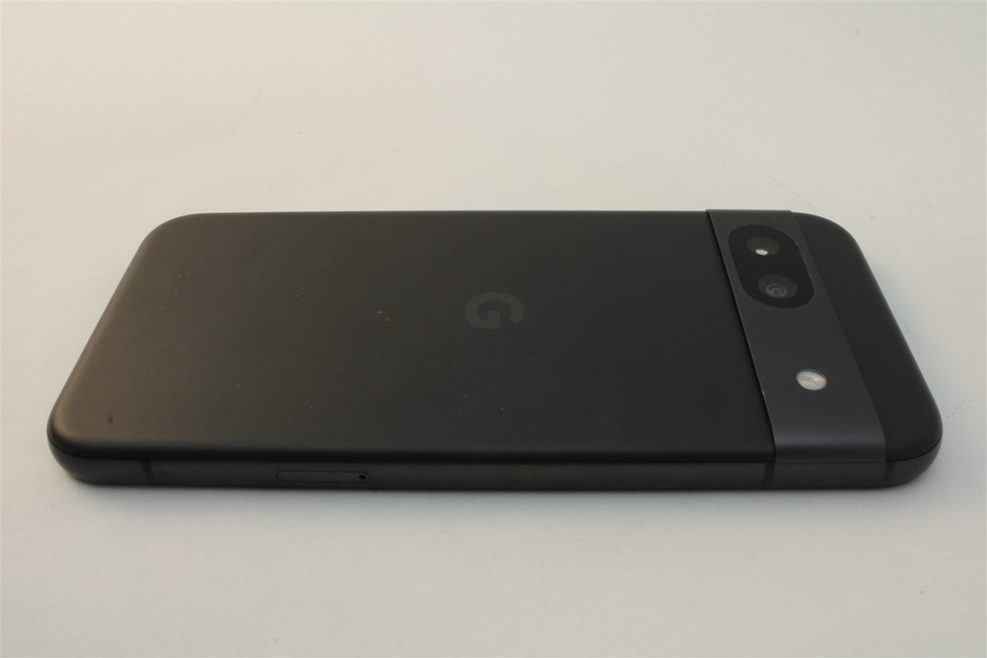 Pixel 8a in Black