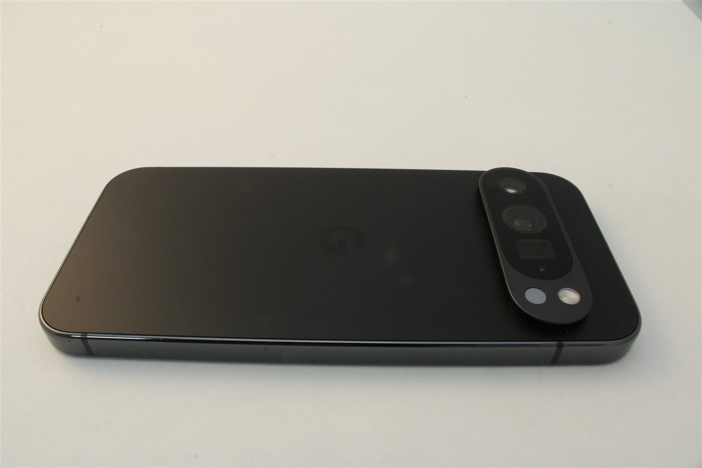 Pixel 9 Pro in Black