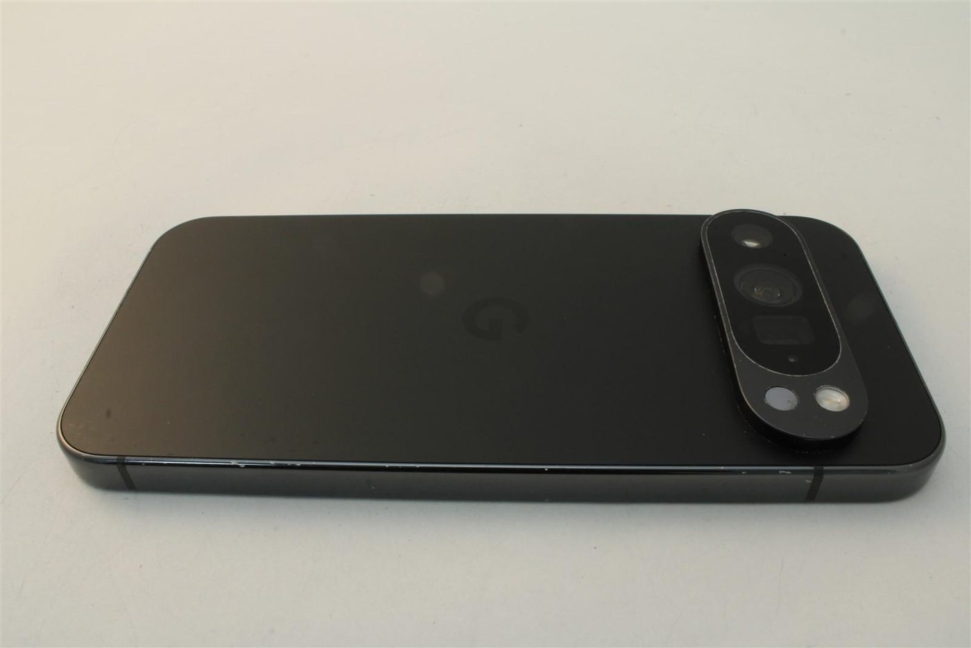 Pixel 9 Pro in Black