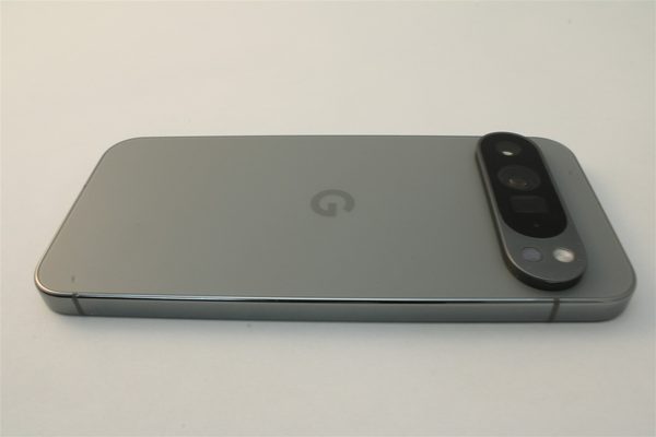 Pixel 9 Pro XL in Green, cosmetic grade A