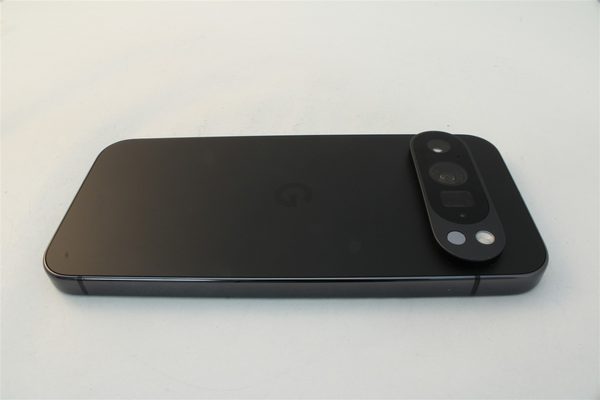Pixel 9 Pro in Black, cosmetic grade A