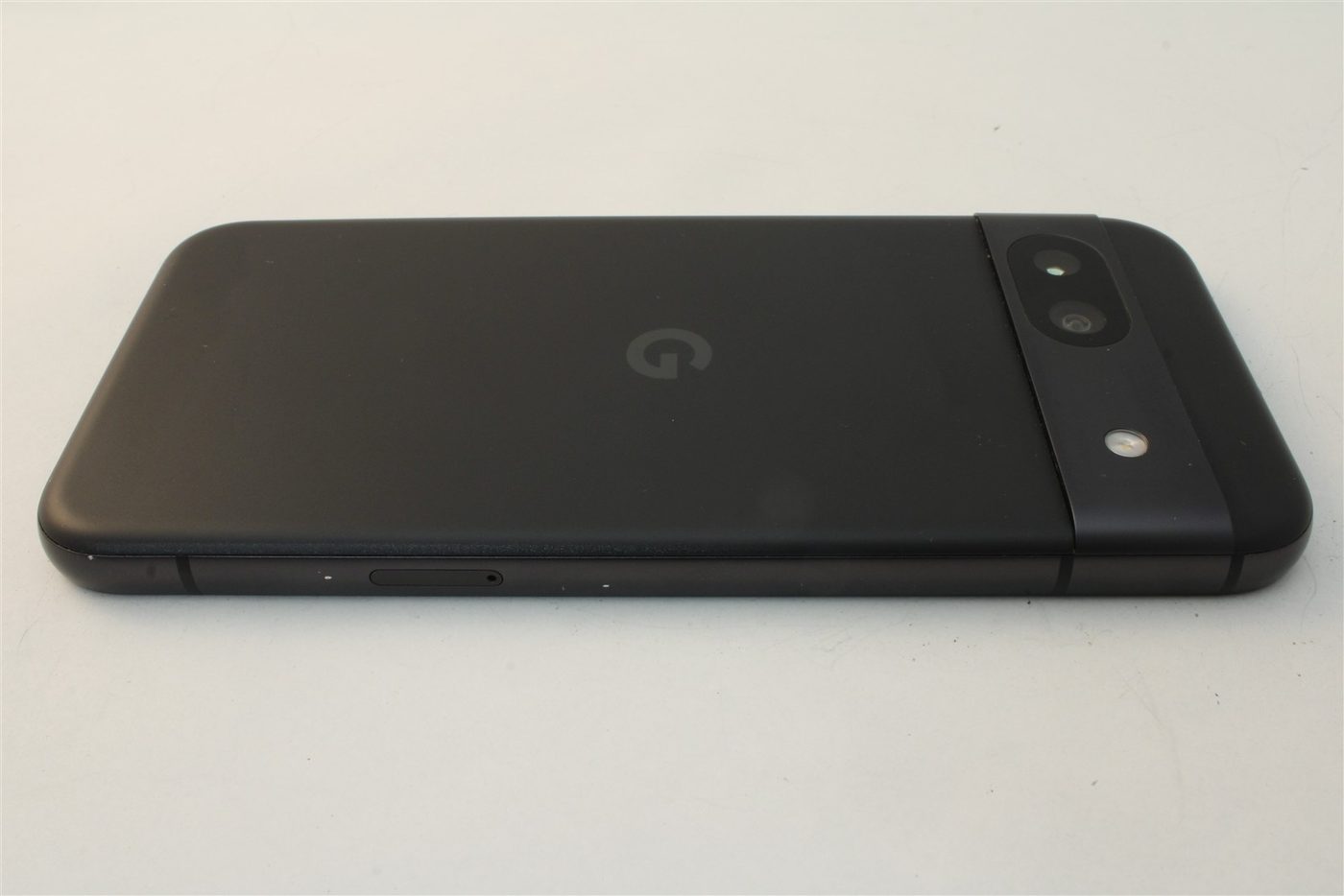 Pixel 8a in Black
