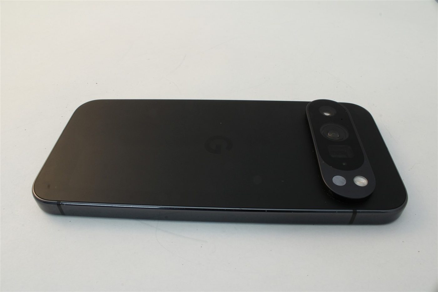 Pixel 9 Pro in Black