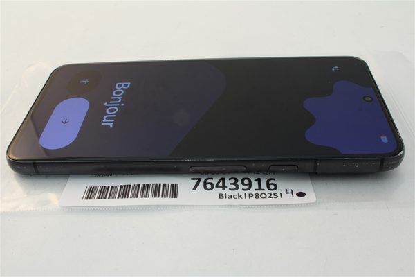 Pixel 8 in Black, cosmetic grade B