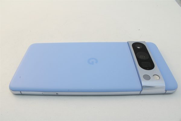 Pixel 8 Pro in Blue, cosmetic grade A