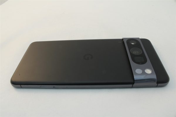 Pixel 8 Pro in Black, cosmetic grade A+