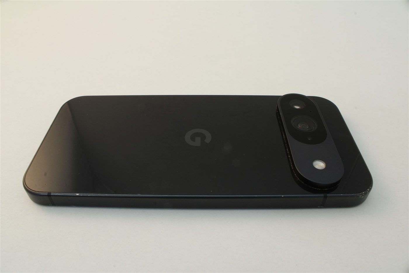 Pixel 9 in Black