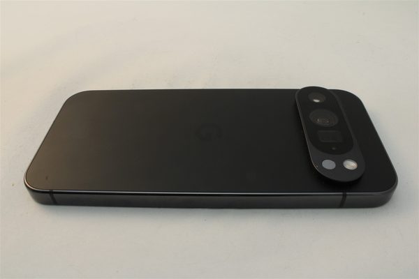 Pixel 9 Pro in Black, cosmetic grade A