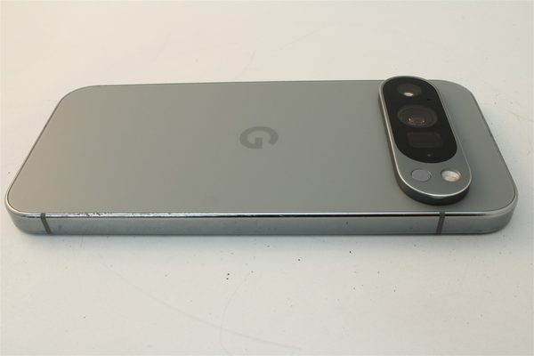 Pixel 9 Pro in Green, cosmetic grade B