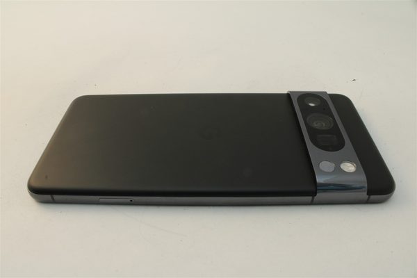 Pixel 8 Pro in Black, cosmetic grade A
