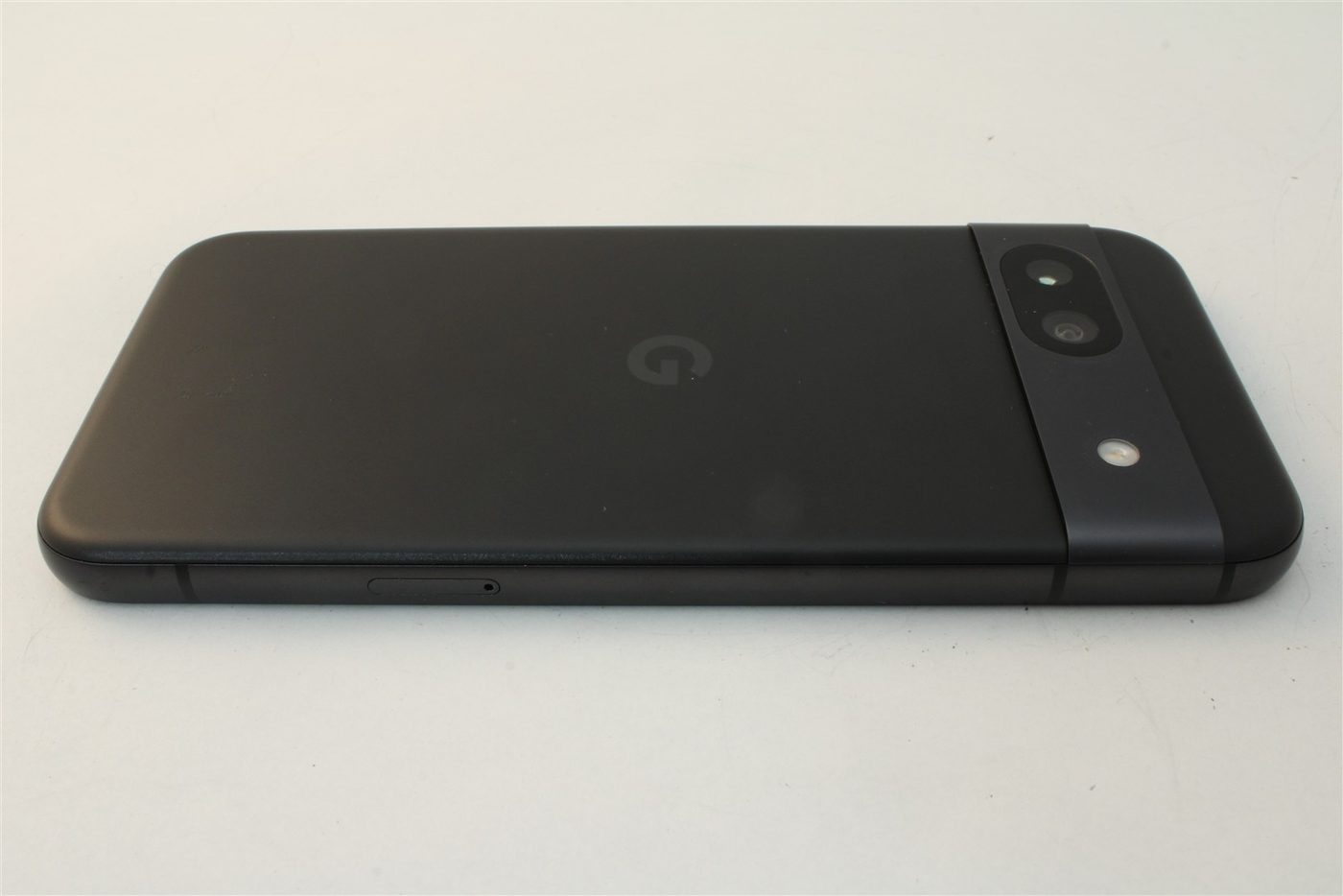 Pixel 8a in Black