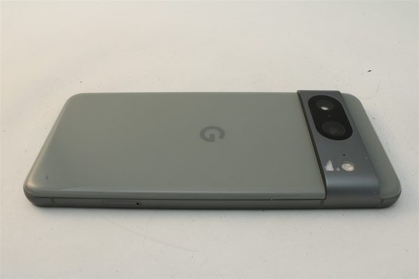 Pixel 8 in Green, cosmetic grade B