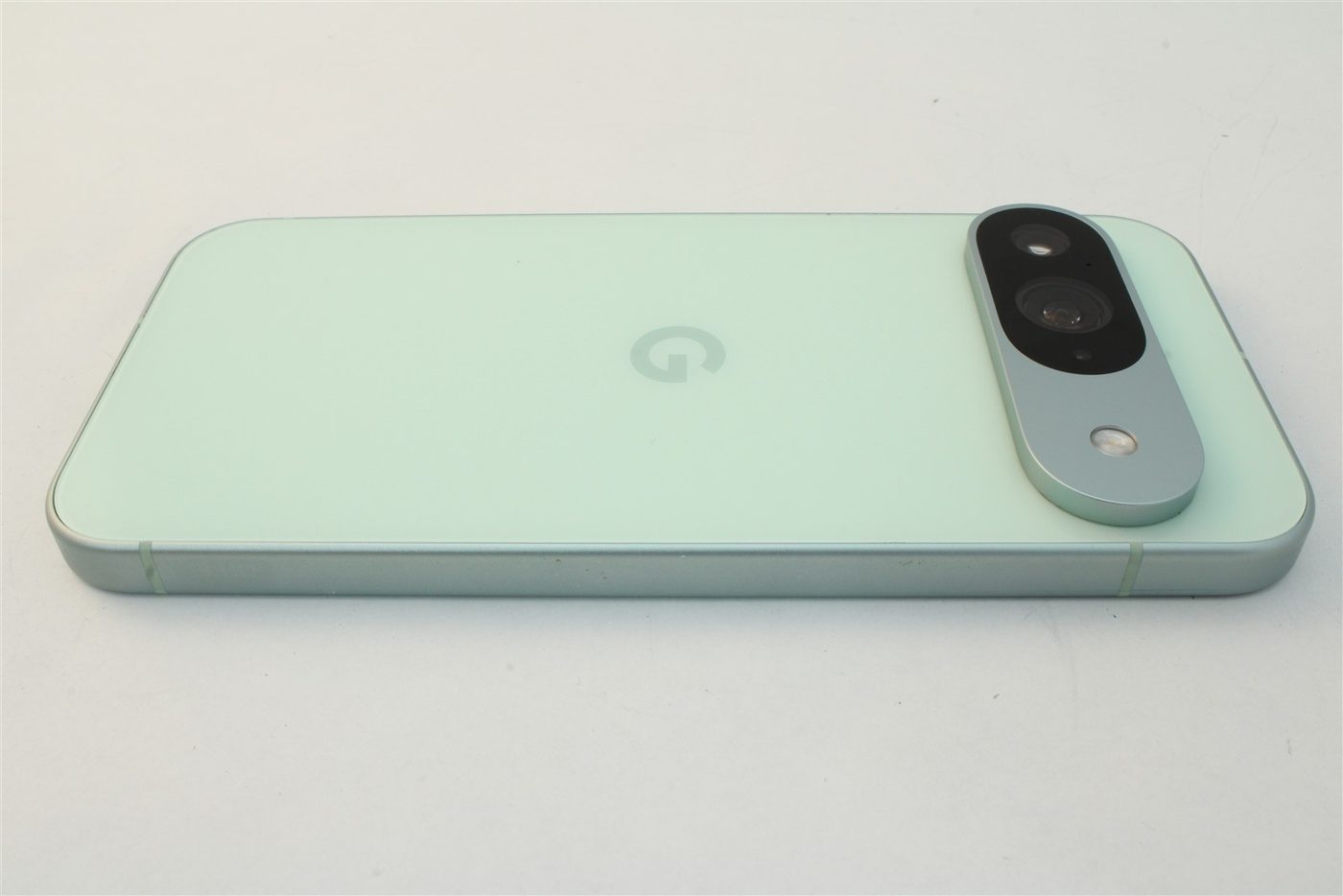 Pixel 9 in Green