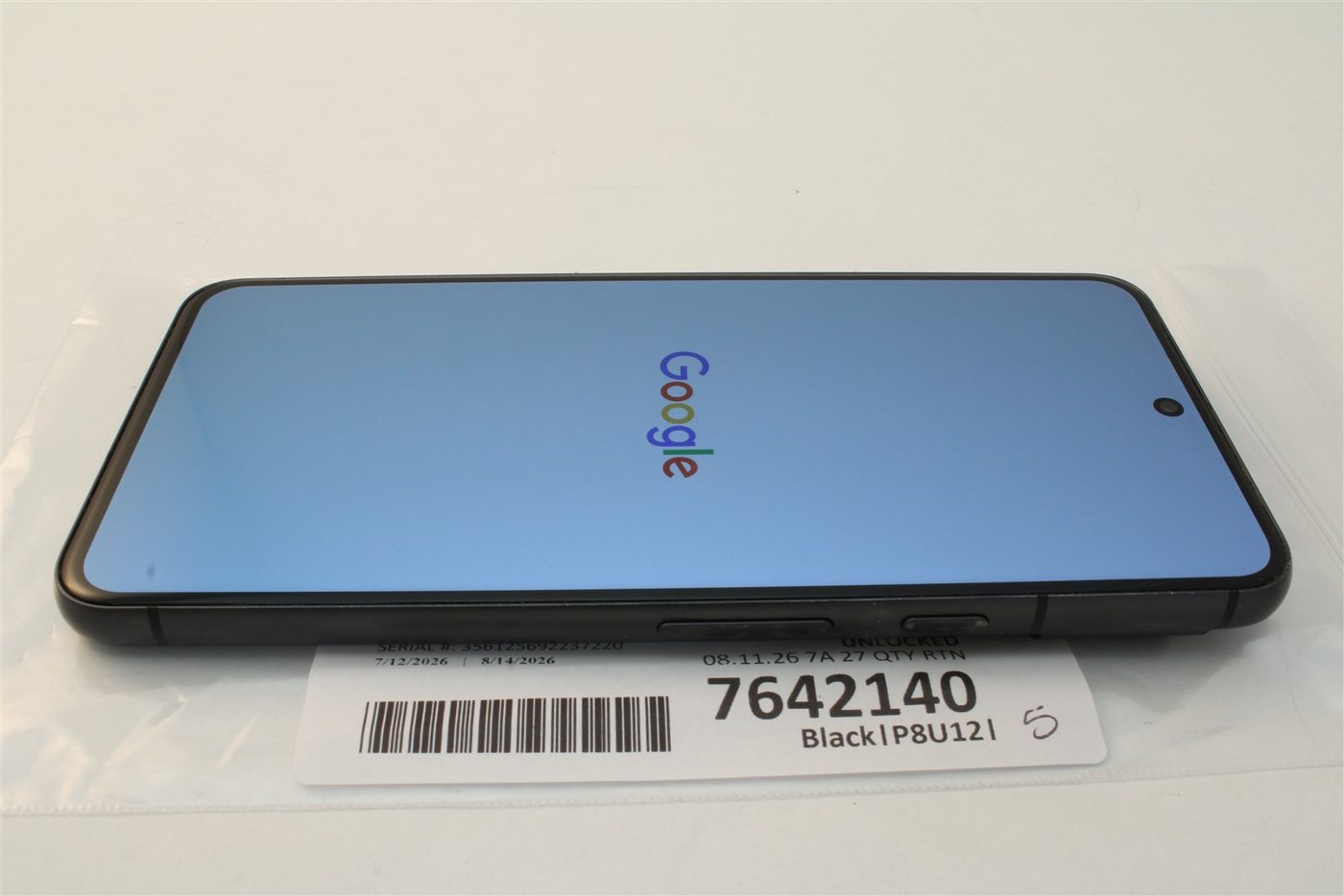 Pixel 8 in Black