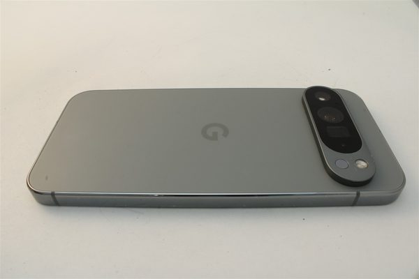 Pixel 9 Pro XL in Green, cosmetic grade A