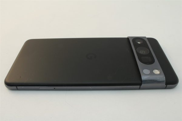 Pixel 8 Pro in Black, cosmetic grade A