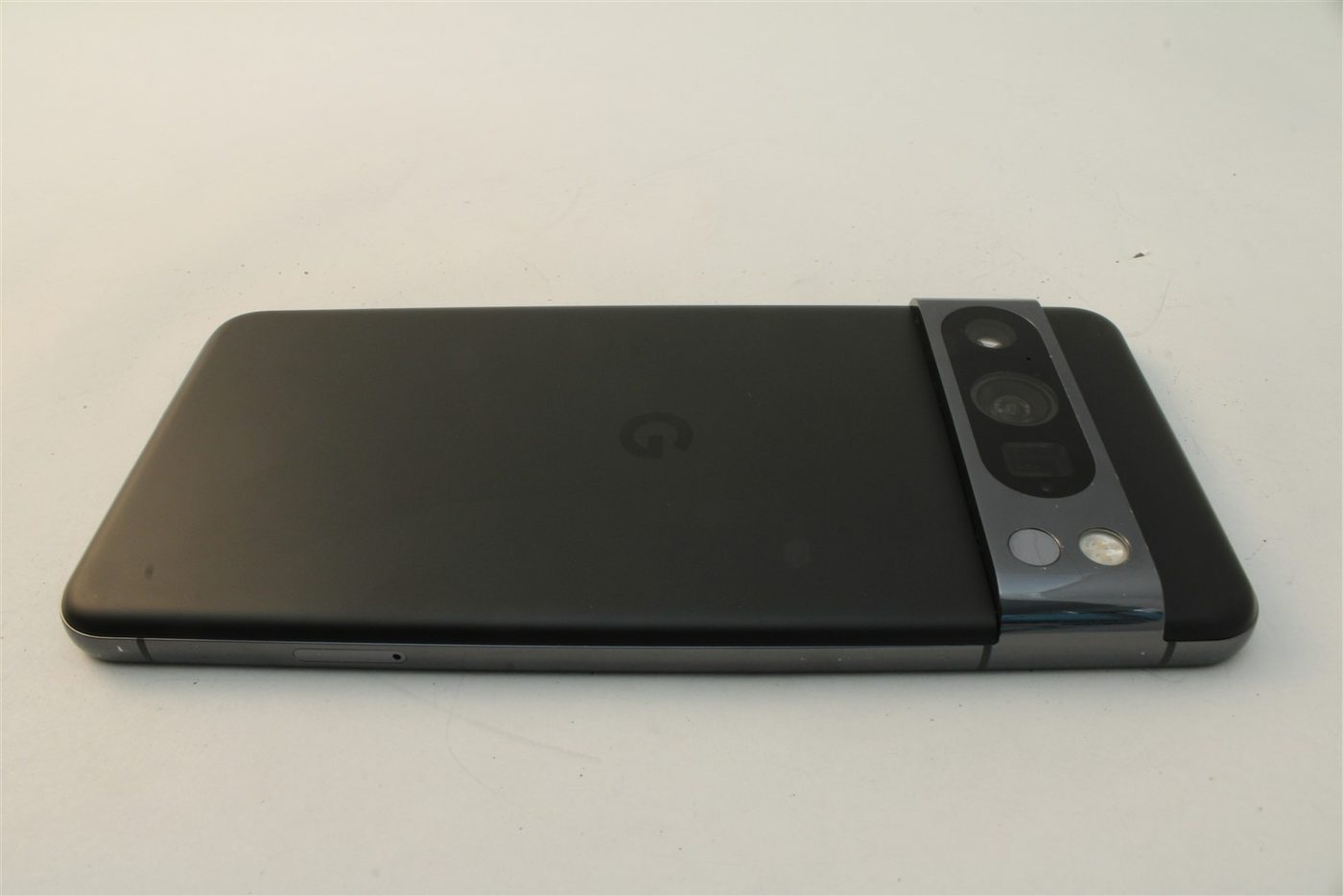 Pixel 8 Pro in Black
