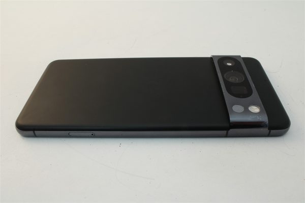 Pixel 8 Pro in Black, cosmetic grade B