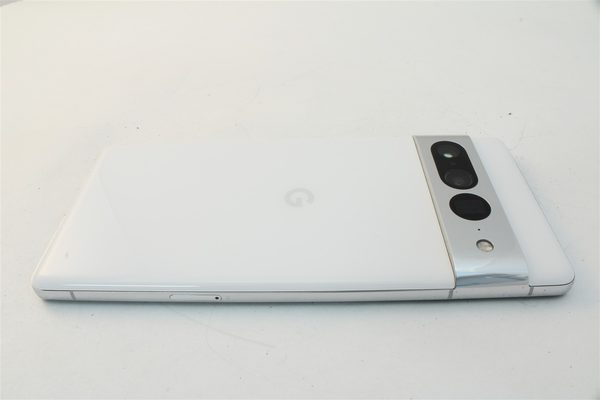 Pixel 7 Pro in White, cosmetic grade B