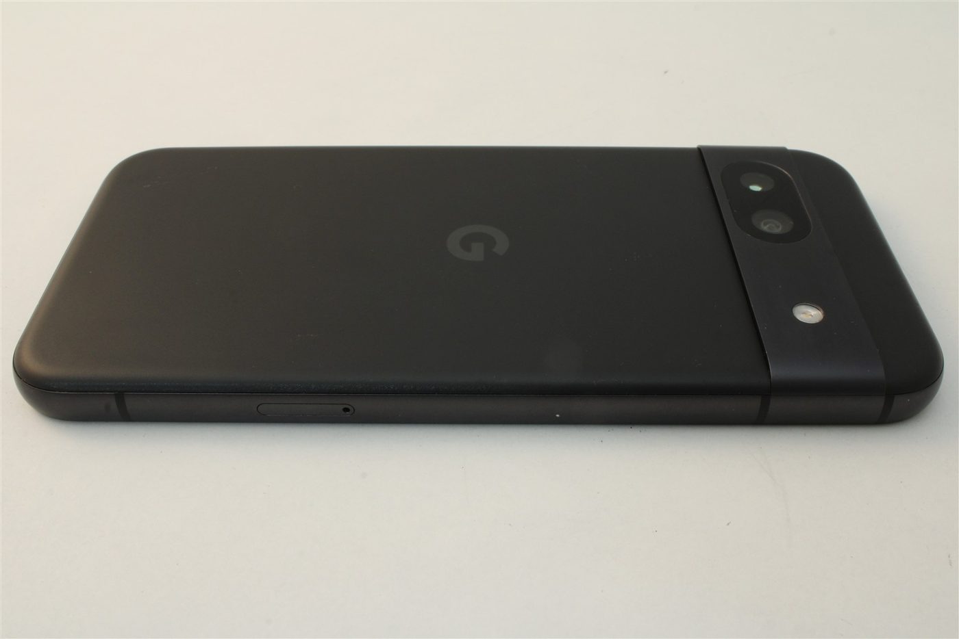 Pixel 8a in Black