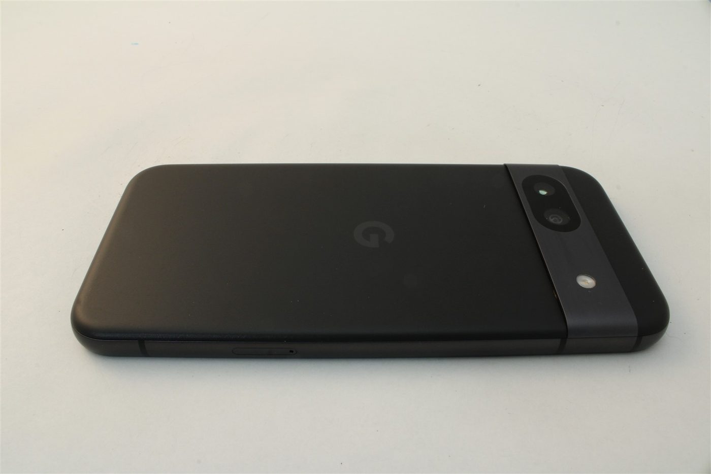 Pixel 8a in Black