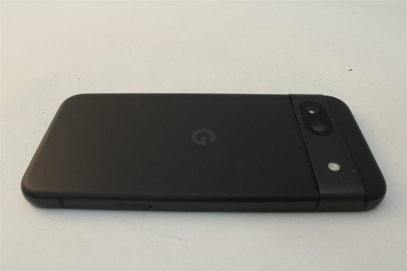 Pixel 8a in Black